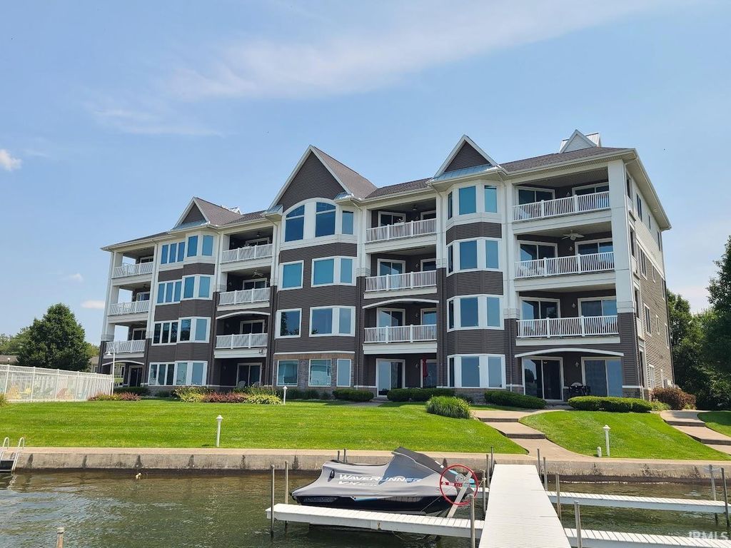 Photo of 10005 N Turkey Creek Road #10, Syracuse, IN 46567 (MLS # 202627811)