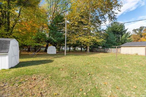 Tiny photo for 1120 Poplar Drive, Monticello, IN 47960 (MLS # 202544805)