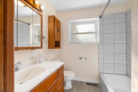 Tiny photo for 1120 Poplar Drive, Monticello, IN 47960 (MLS # 202544805)