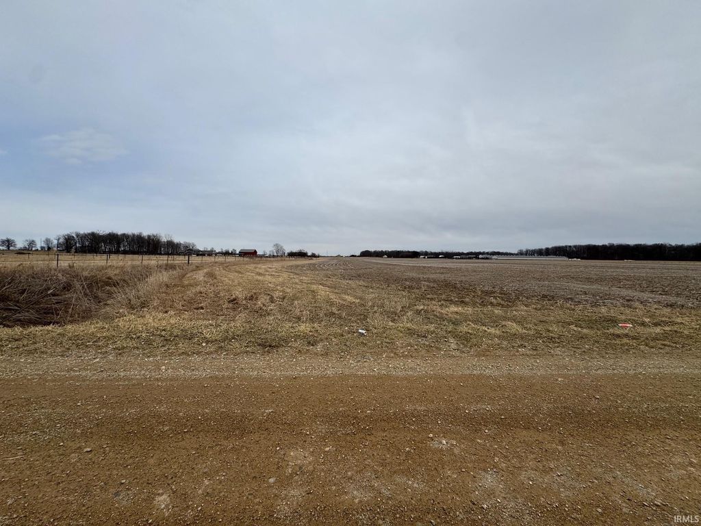 Photo of Vacant Land County Road 43 ST, Syracuse, IN 46567 (MLS # 202616448)