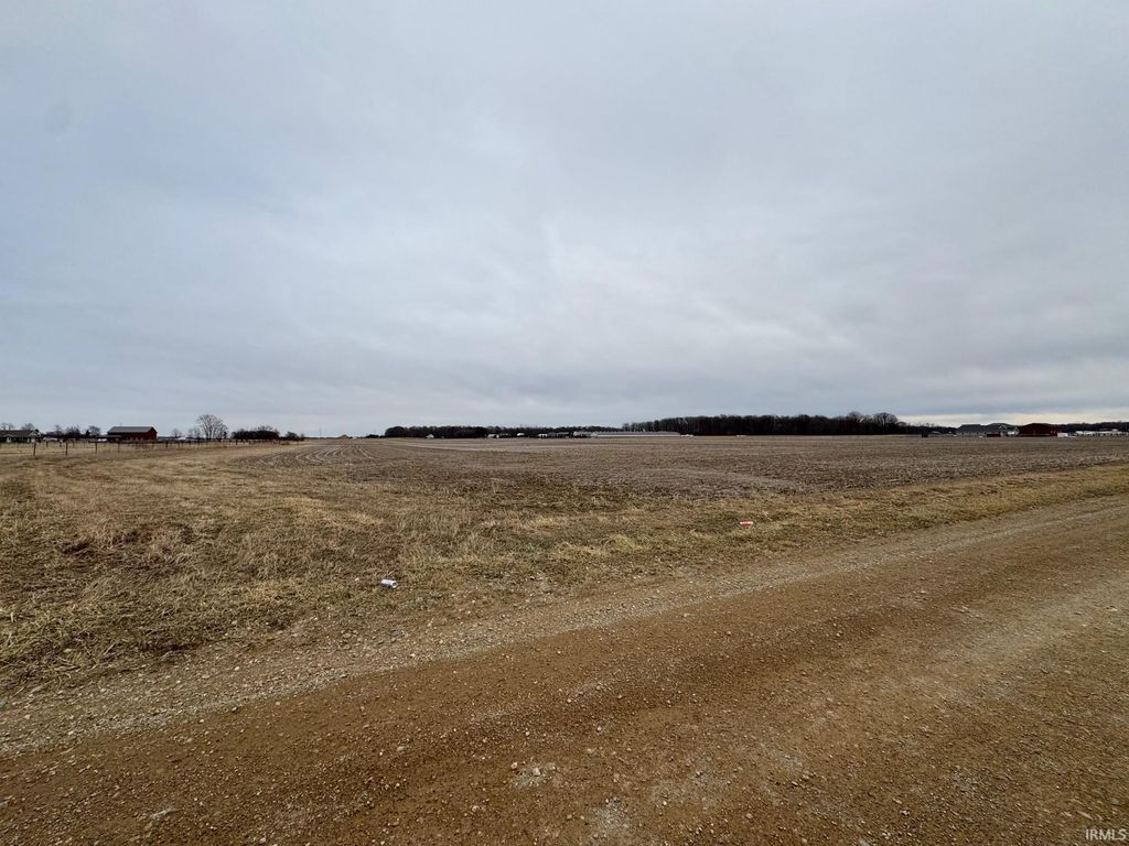 Photo of Vacant Land County Road 43 ST, Syracuse, IN 46567 (MLS # 202616448)