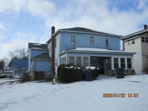 Photo of 322 S Washington Street, Warsaw, IN 46580 (MLS # 202603945)