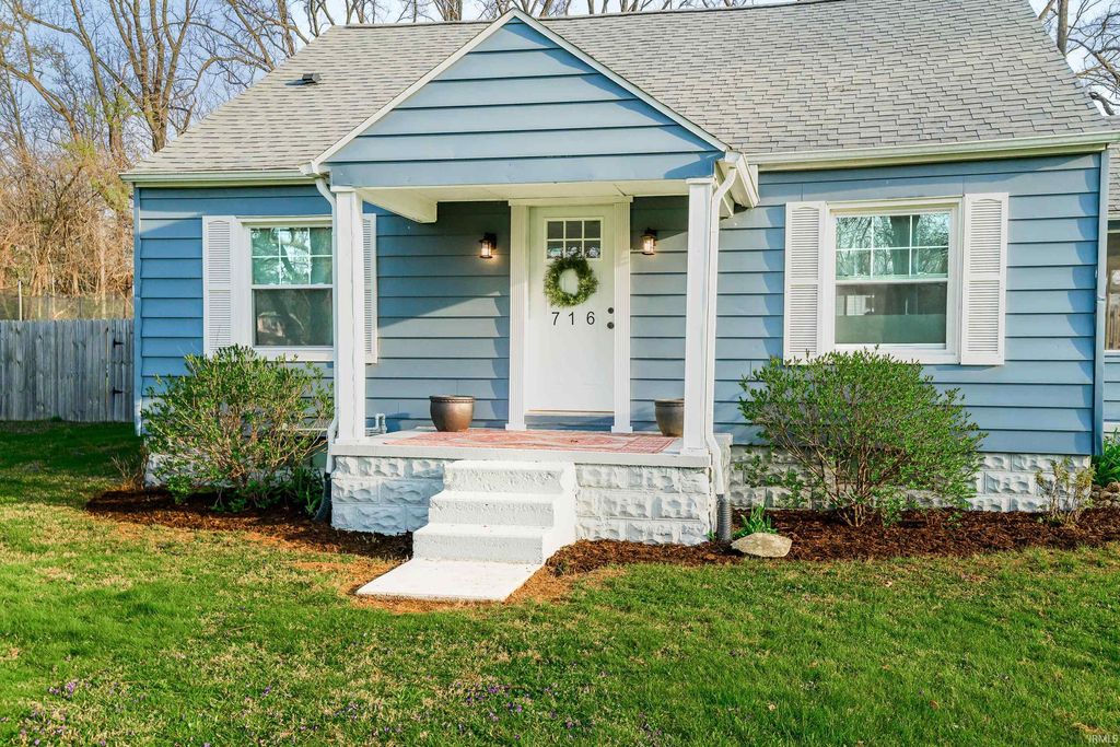 Photo of 716 W Ralston Drive, Bloomington, IN 47403 (MLS # 202612593)