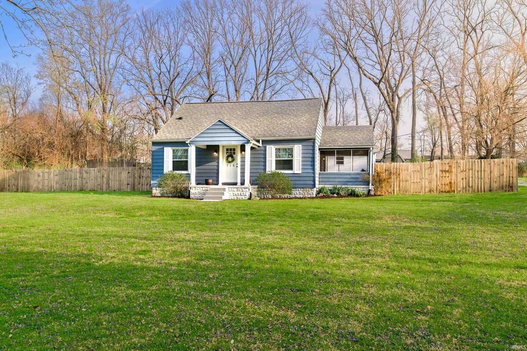 Photo of 716 W Ralston Drive, Bloomington, IN 47403 (MLS # 202612593)