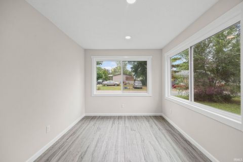 Tiny photo for 1031 N Agnew Street, Winamac, IN 46996 (MLS # 202538727)