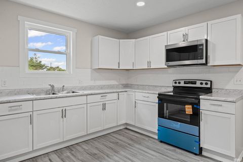 Tiny photo for 1031 N Agnew Street, Winamac, IN 46996 (MLS # 202538727)
