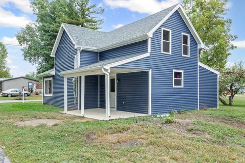 Tiny photo for 1031 N Agnew Street, Winamac, IN 46996 (MLS # 202538727)