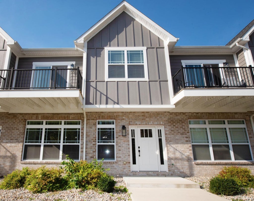 Photo of 424 Catherwood Drive #2, West Lafayette, IN 47906 (MLS # 202644422)