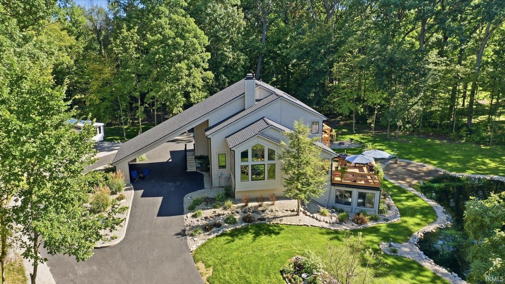 Photo of 1802 Hathaway Road, Fort Wayne, IN 46845 (MLS # 202640732)