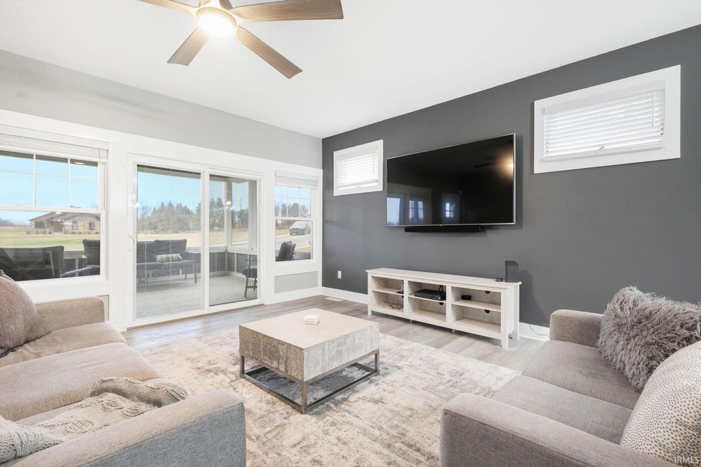 Photo of 3331 Blarney Drive, South Bend, IN 46628 (MLS # 202605643)