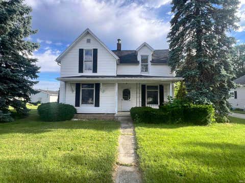 Photo of 1409 E Center Street, Warsaw, IN 46580 (MLS # 202601159)