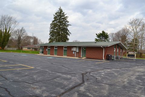 Tiny photo for 605 E 7th Street, Burlington, IN 46915 (MLS # 202611061)