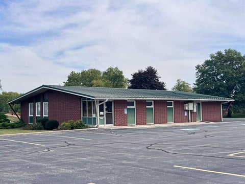 Photo of 605 E 7th Street, Burlington, IN 46915 (MLS # 202611061)