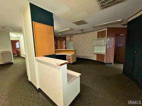 Tiny photo for 605 E 7th Street, Burlington, IN 46915 (MLS # 202611061)