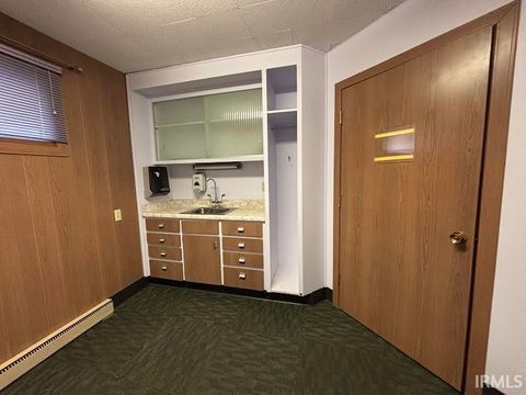 Tiny photo for 605 E 7th Street, Burlington, IN 46915 (MLS # 202611061)