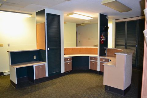 Tiny photo for 605 E 7th Street, Burlington, IN 46915 (MLS # 202611061)