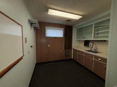 Tiny photo for 605 E 7th Street, Burlington, IN 46915 (MLS # 202611061)