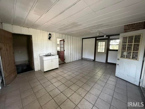 Tiny photo for 3777 N State Road 25, Logansport, IN 46947 (MLS # 202643914)