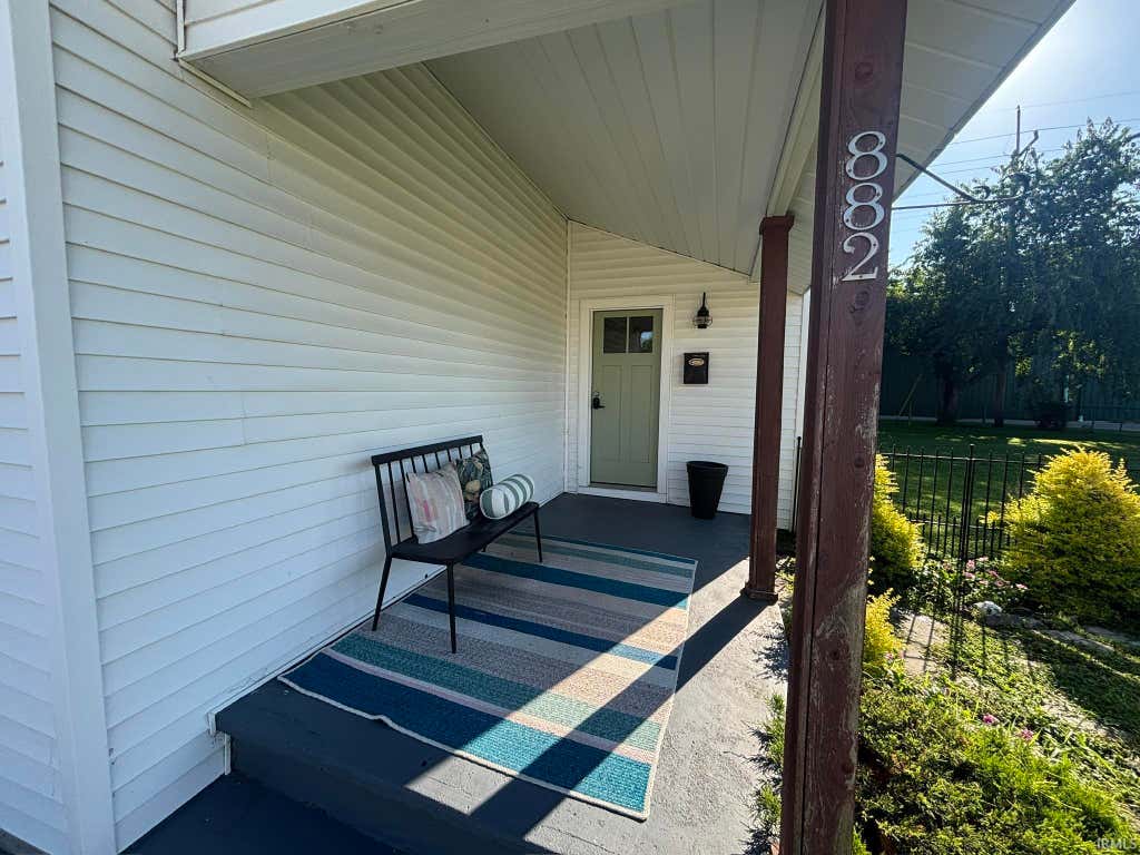 Photo of 882 Emison Avenue, Vincennes, IN 47591 (MLS # 202624971)