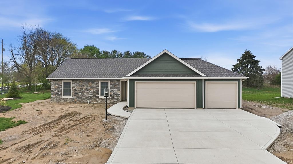 Photo of 17315 Fett Drive, Huntertown, IN 46748 (MLS # 202613719)