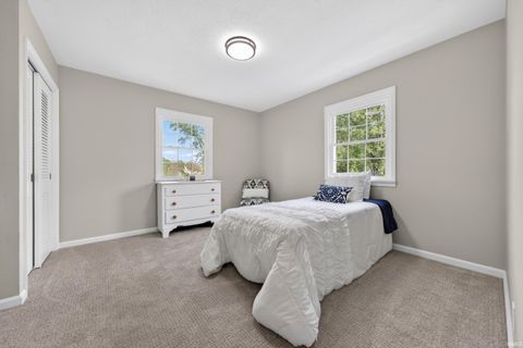 Tiny photo for 918 N HAWTHORNE Road, Marion, IN 46952 (MLS # 202614789)