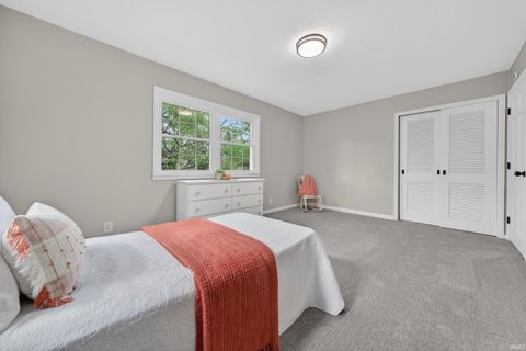 Tiny photo for 918 N HAWTHORNE Road, Marion, IN 46952 (MLS # 202614789)