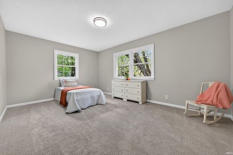 Tiny photo for 918 N HAWTHORNE Road, Marion, IN 46952 (MLS # 202614789)