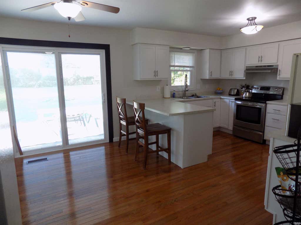 Photo of 8666 Hanover Drive, Newburgh, IN 47630 (MLS # 202620495)