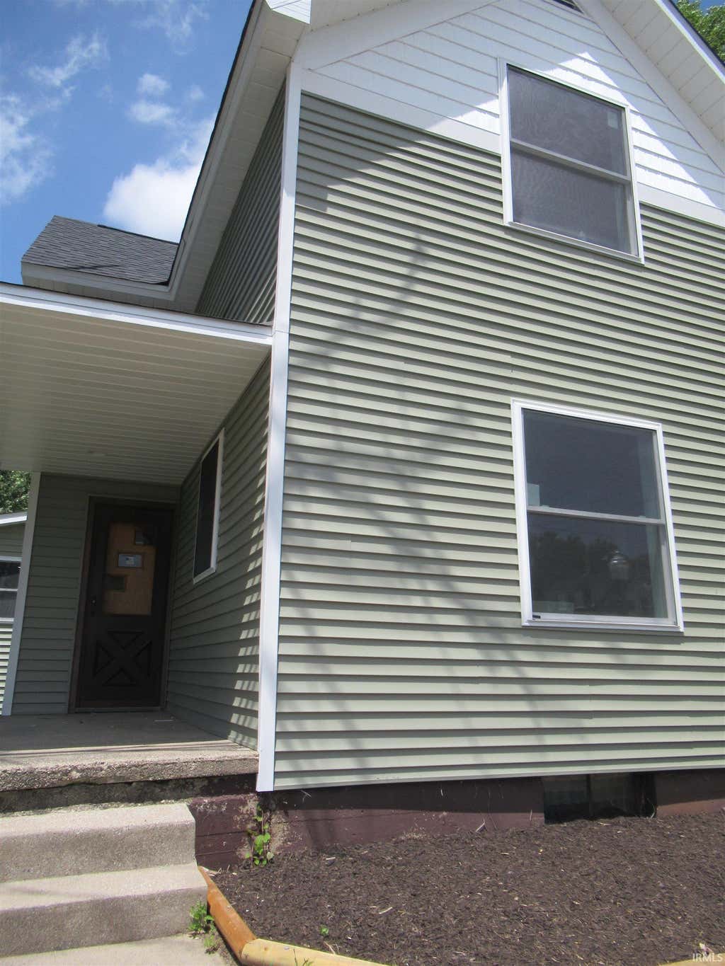 Photo of 719 Dowling Street, Kendallville, IN 46755 (MLS # 202630906)