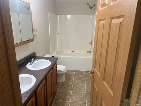 Tiny photo for 605 Man-Chester Drive, Rochester, IN 46975 (MLS # 202534127)
