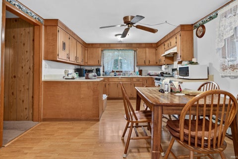 Tiny photo for 586 N 800 W 27, Converse, IN 46919 (MLS # 202636897)