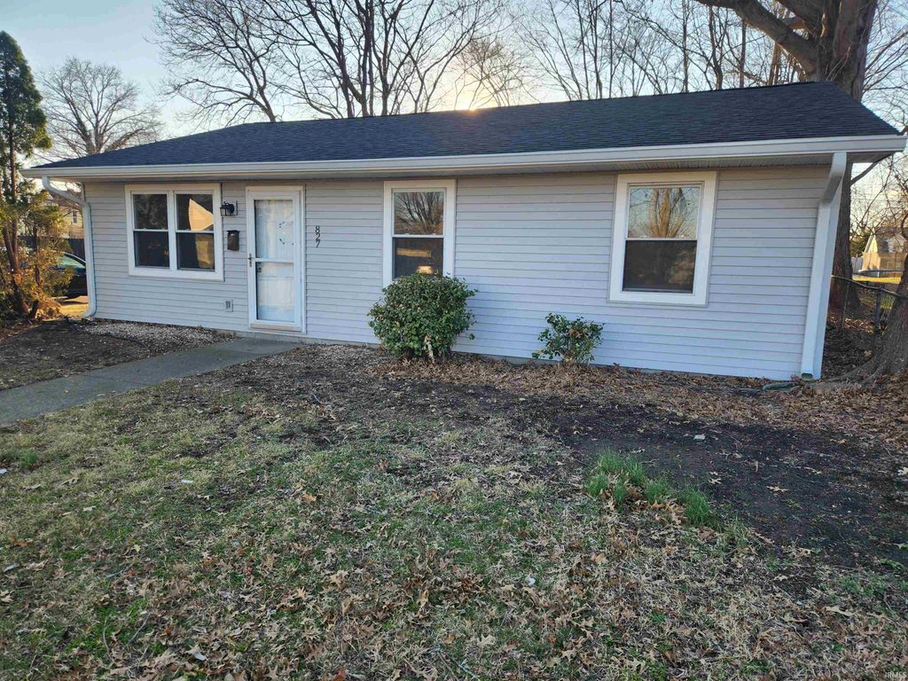Photo of 827 Judson Street, Evansville, IN 47713 (MLS # 202606637)