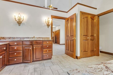 Tiny photo for 5500 E Ariel Way, Bloomington, IN 47408 (MLS # 202638321)
