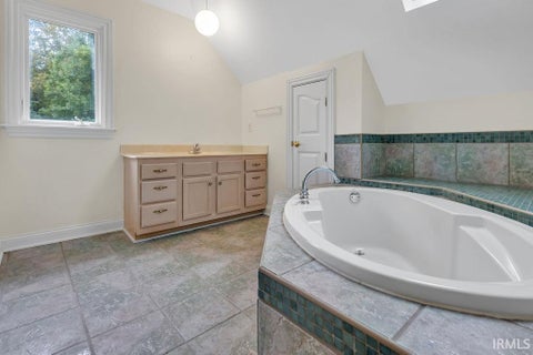 Tiny photo for 5500 E Ariel Way, Bloomington, IN 47408 (MLS # 202638321)