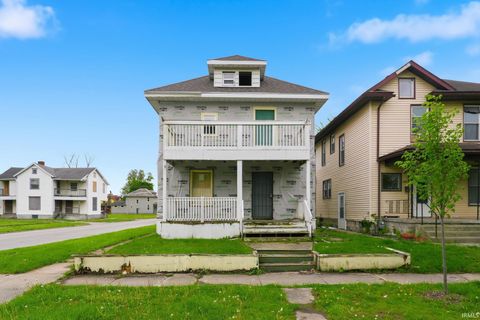 Tiny photo for 462 E Suttenfield Street, Fort Wayne, IN 46803 (MLS # 202618627)