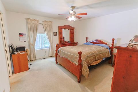 Tiny photo for 18375 Farm Lane, South Bend, IN 46637 (MLS # 202624764)