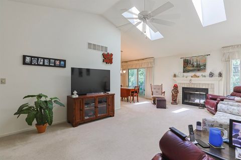 Tiny photo for 18375 Farm Lane, South Bend, IN 46637 (MLS # 202624764)