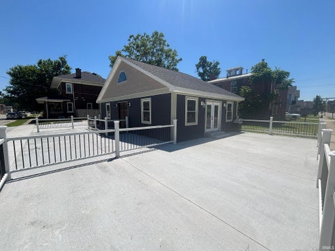 Tiny photo for 619 N 2nd Street, Vincennes, IN 47591 (MLS # 202621387)