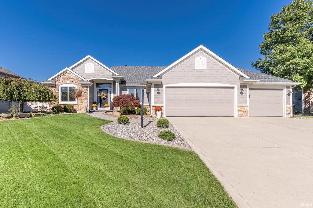 Photo of 5203 Brunello Terrace, Fort Wayne, IN 46845 (MLS # 202643868)