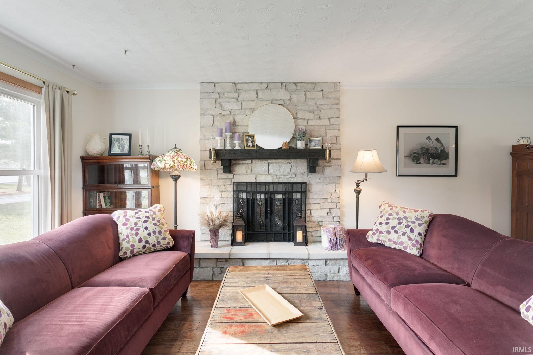 Mishawaka, Indiana 46545, United States, 4 Bedrooms Bedrooms, ,2 BathroomsBathrooms,Residential,Pending,92410