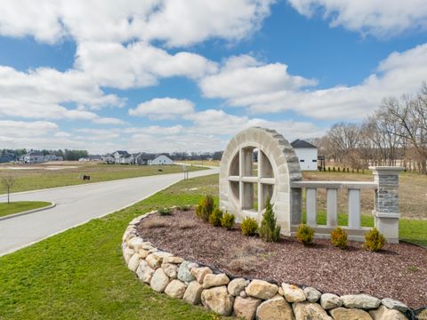 Photo of 15441 Auldgate Drive, Granger, IN 46530 (MLS # 202611131)