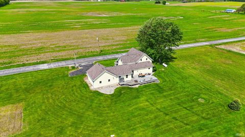 Tiny photo for 8294 S County Farm Road, Claypool, IN 46510 (MLS # 202618298)