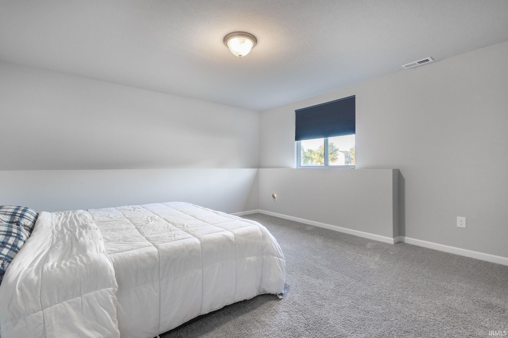 South Bend, Indiana 46619, United States, 3 Bedrooms Bedrooms, ,2 BathroomsBathrooms,Residential,Active,231221