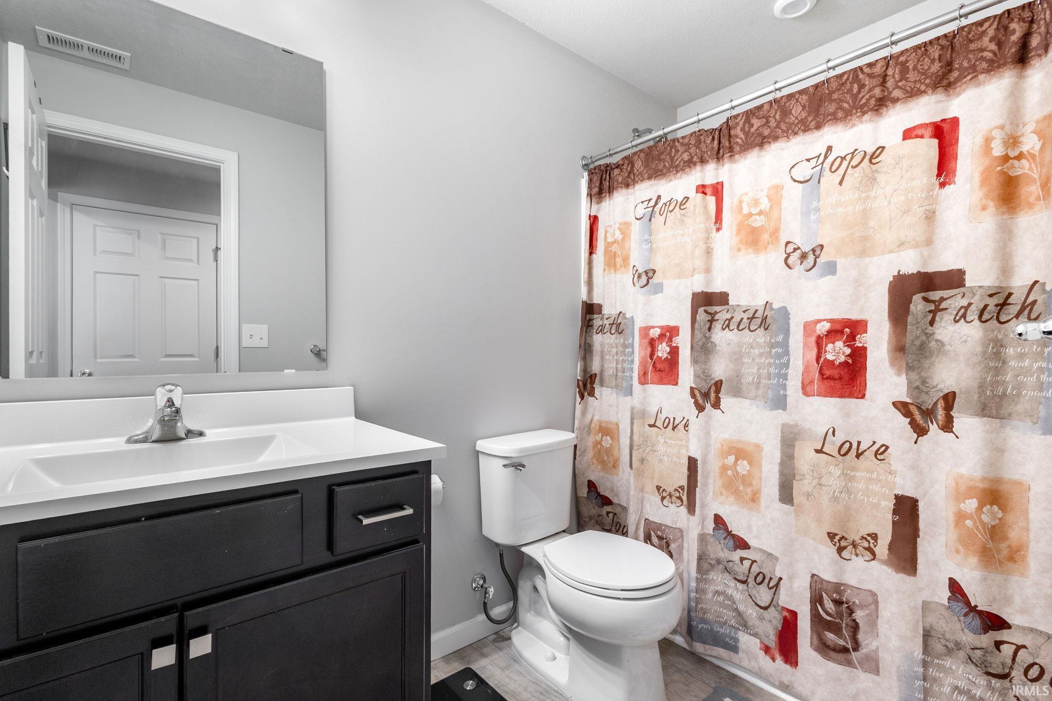 South Bend, Indiana 46619, United States, 3 Bedrooms Bedrooms, ,2 BathroomsBathrooms,Residential,Active,231221