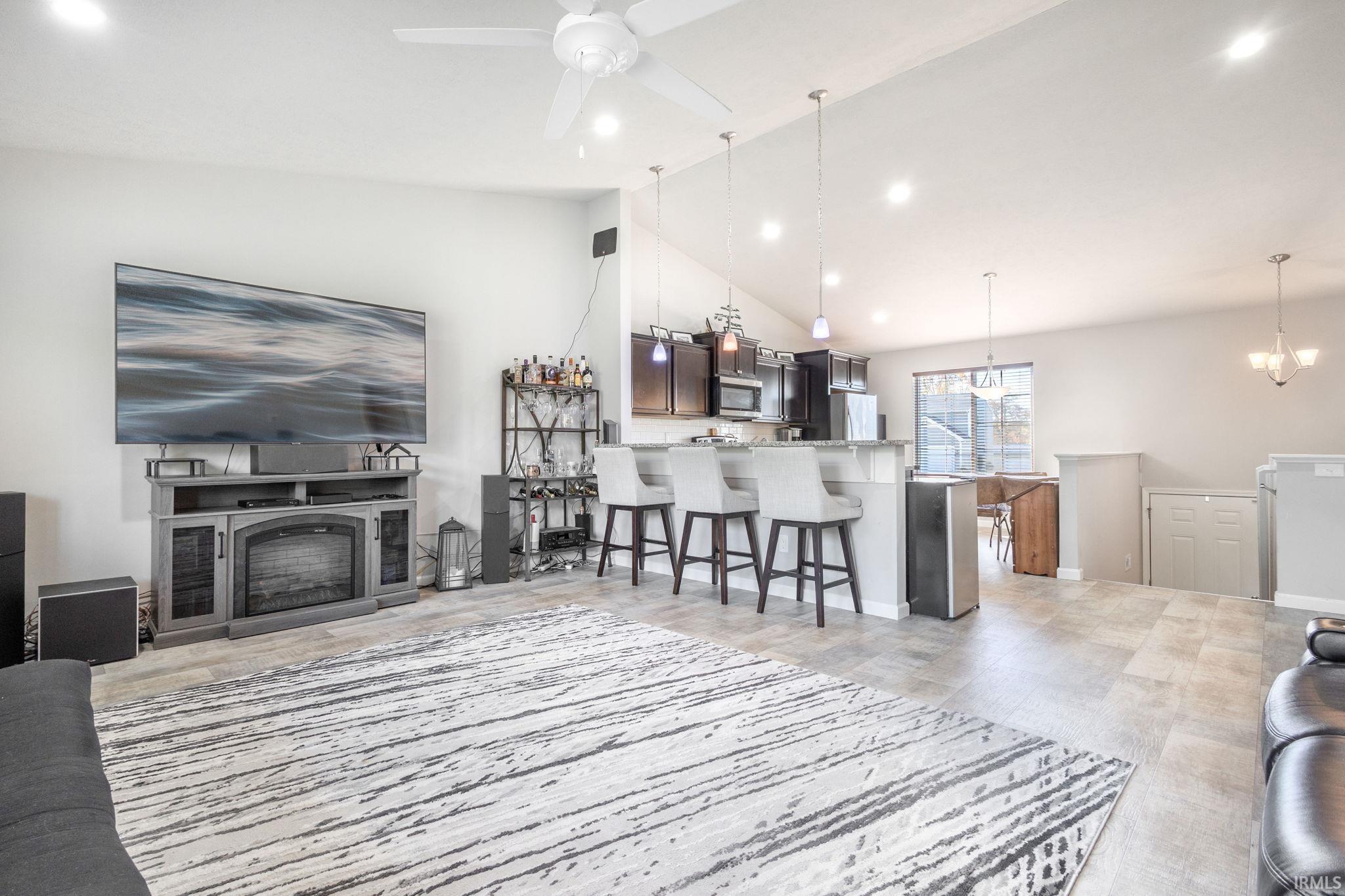 South Bend, Indiana 46619, United States, 3 Bedrooms Bedrooms, ,2 BathroomsBathrooms,Residential,Active,231221