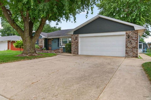 Tiny photo for 1604 E CADILLAC Drive, Kokomo, IN 46902 (MLS # 202632585)