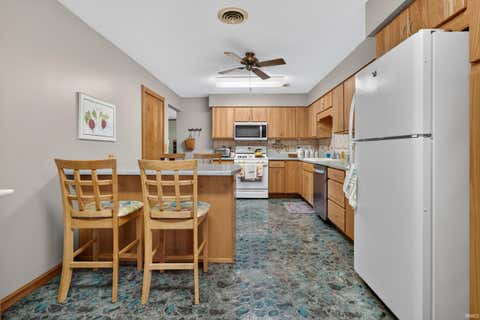 Tiny photo for 1604 E CADILLAC Drive, Kokomo, IN 46902 (MLS # 202632585)