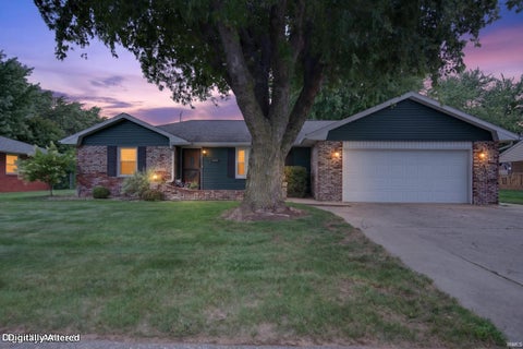 Photo of 1604 E CADILLAC Drive, Kokomo, IN 46902 (MLS # 202632585)