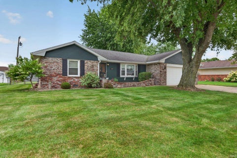Tiny photo for 1604 E CADILLAC Drive, Kokomo, IN 46902 (MLS # 202632585)