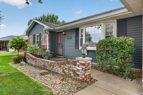 Tiny photo for 1604 E CADILLAC Drive, Kokomo, IN 46902 (MLS # 202632585)